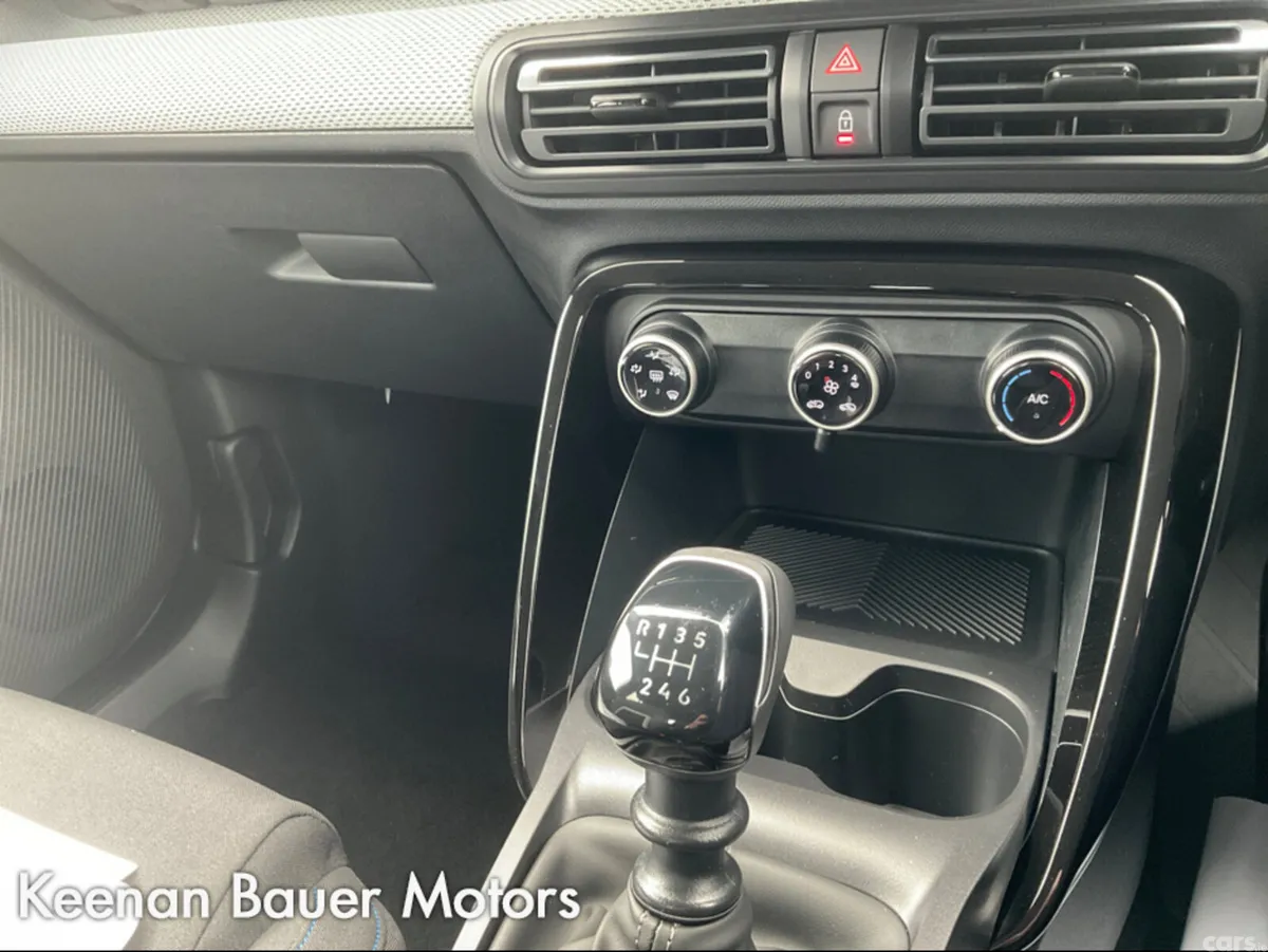 Citroen C3 Hatchback, Petrol, 2026, Grey
