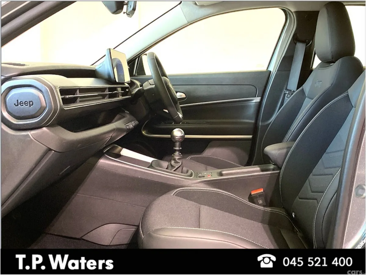 Jeep Avenger MPV, Petrol, 2025, Grey