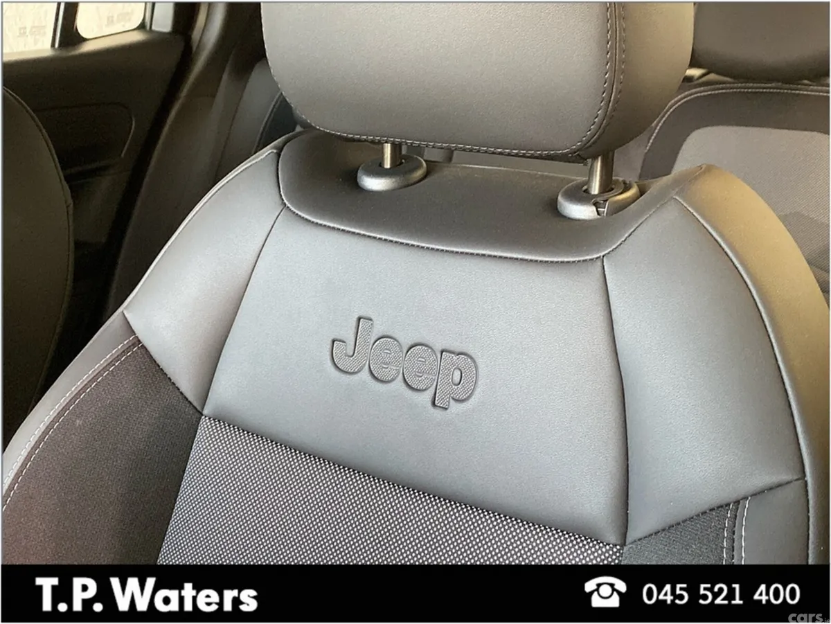 Jeep Avenger MPV, Petrol, 2025, Grey