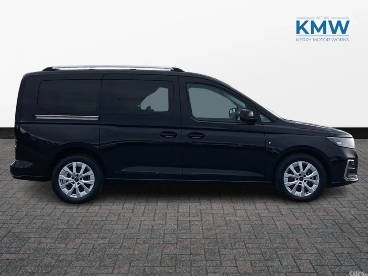 Ford Tourneo Connect MPV, Diesel, 2025, Black