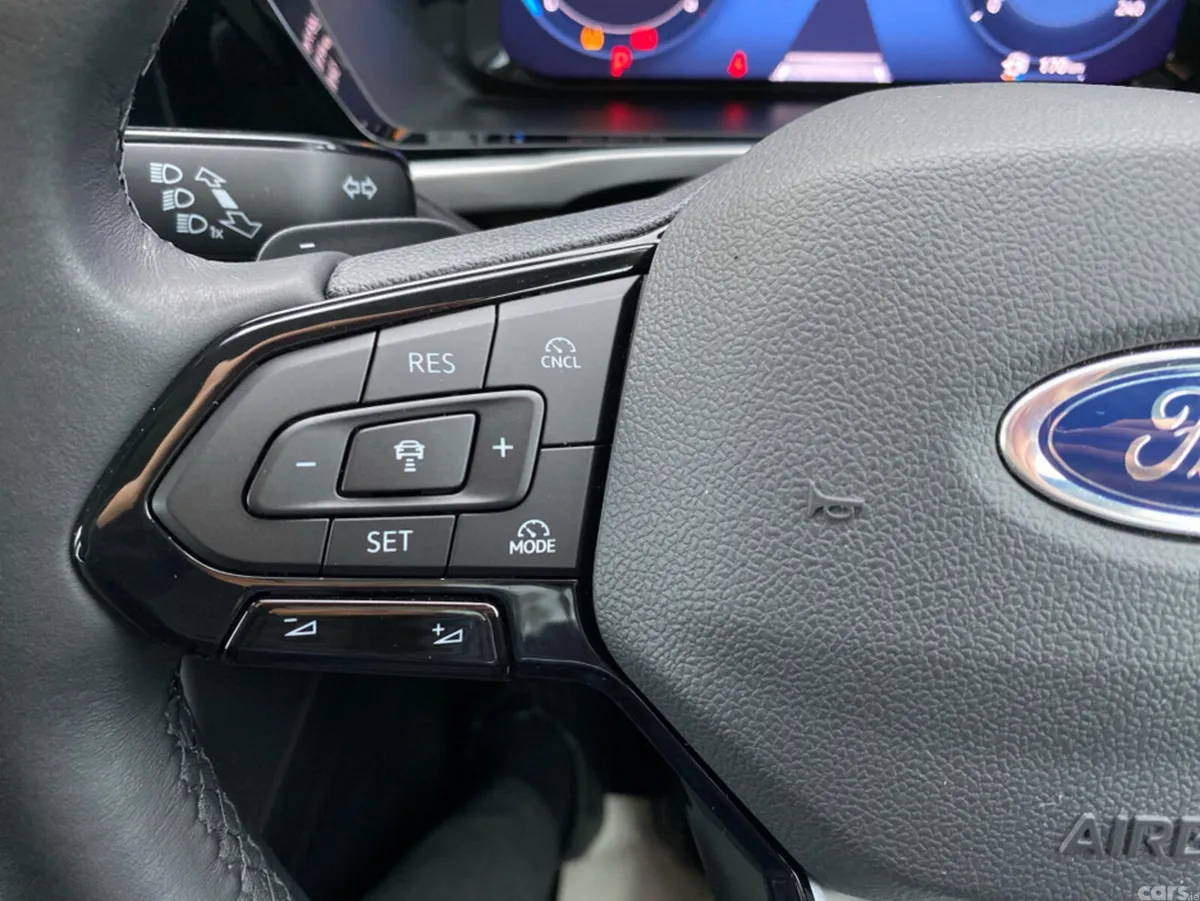 Ford Tourneo Connect MPV, Diesel, 2025, Black