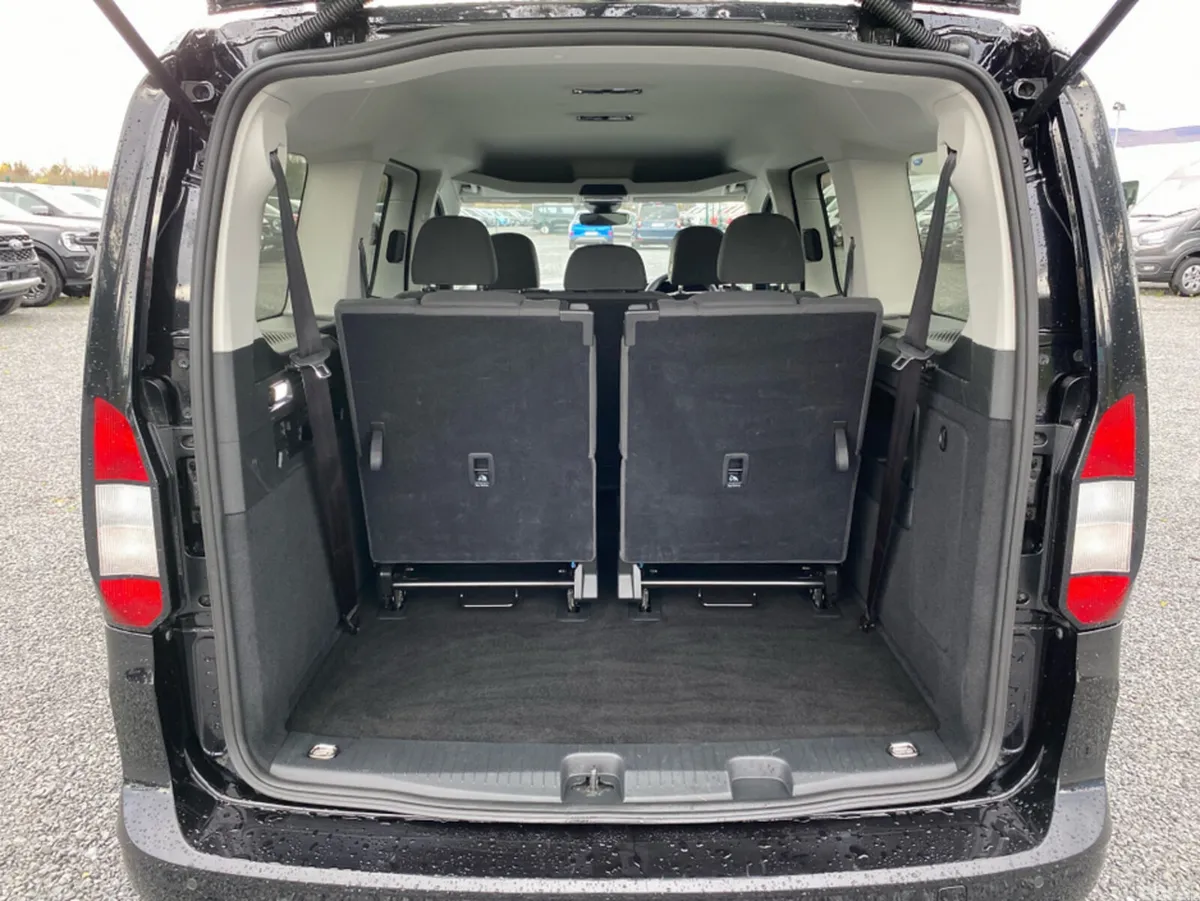 Ford Tourneo Connect MPV, Diesel, 2025, Black