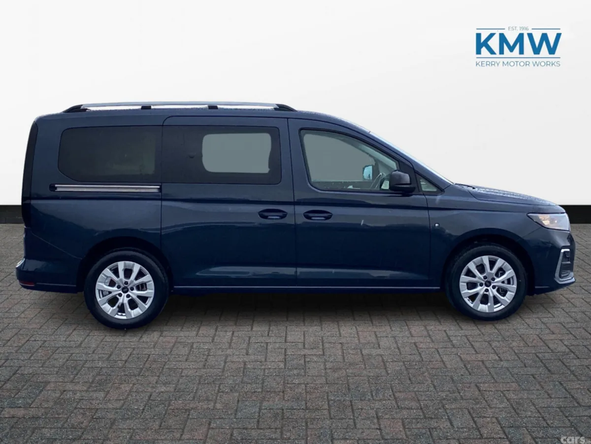 Ford Tourneo Connect MPV, Diesel, 2025, Blue