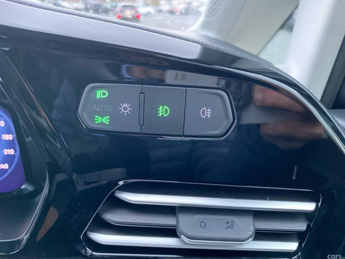 Ford Tourneo Connect MPV, Diesel, 2025, Blue