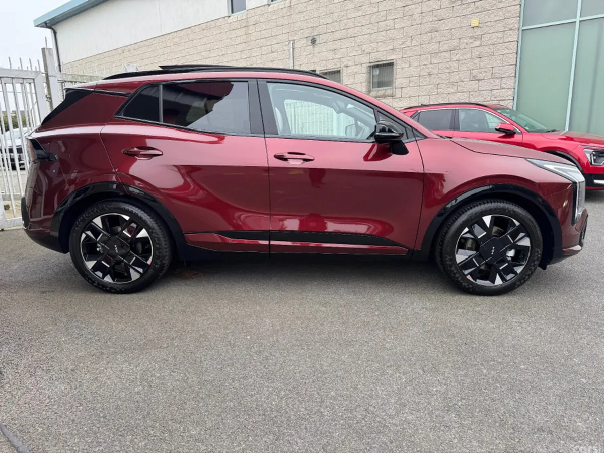 Kia Sportage Hatchback, Diesel, 2026, Red