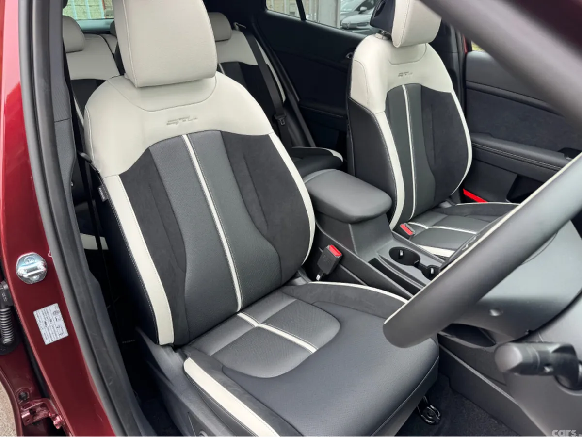 Kia Sportage Hatchback, Diesel, 2026, Red