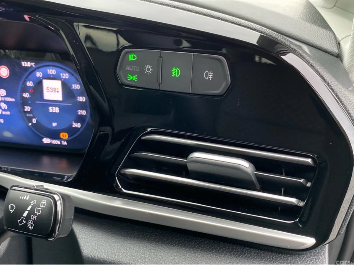 Ford Tourneo Connect MPV, Petrol Plug-in Hybrid, 2026, Grey