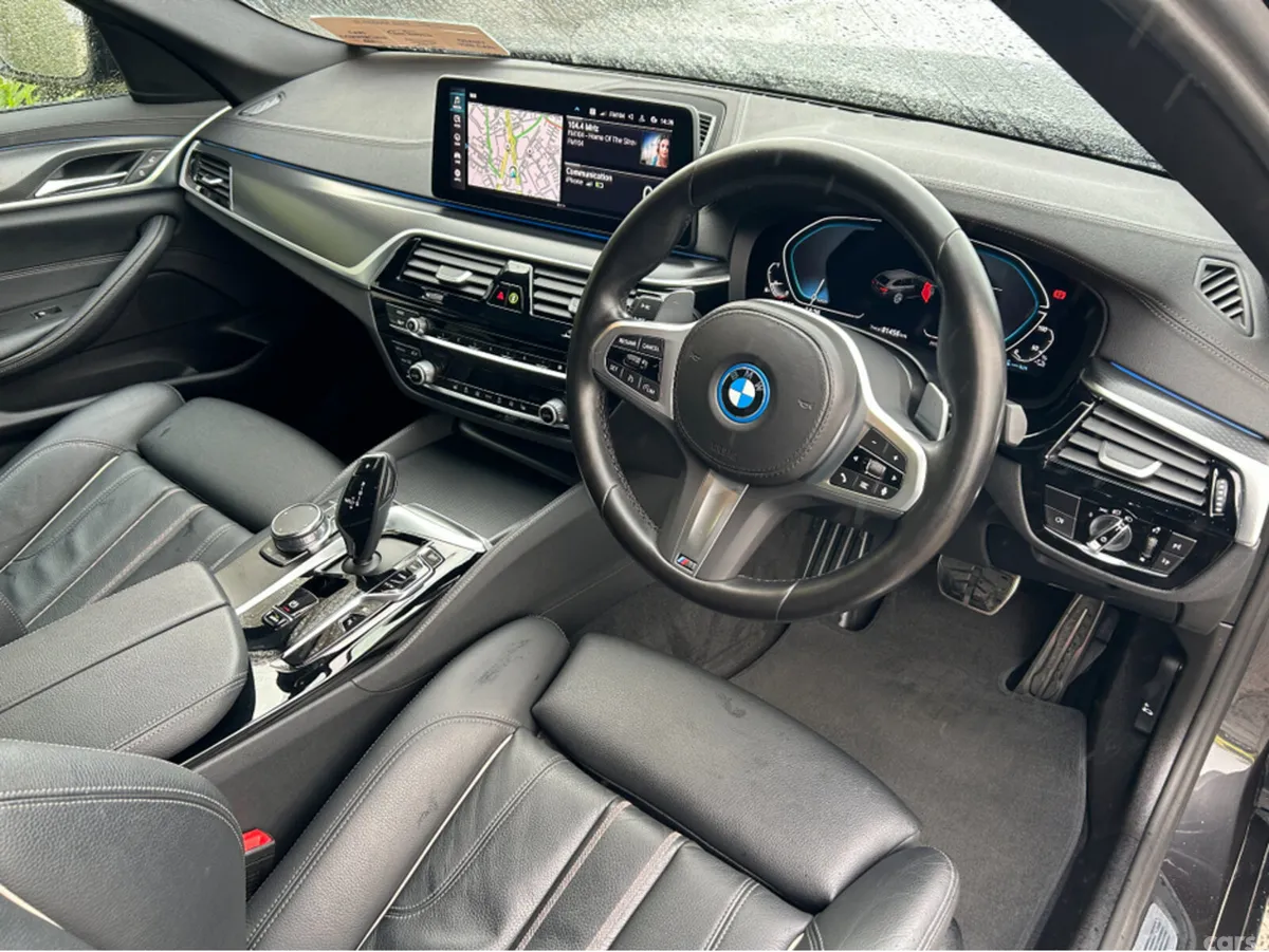 BMW 5-Series Estate, Petrol Plug-in Hybrid, 2022, Grey