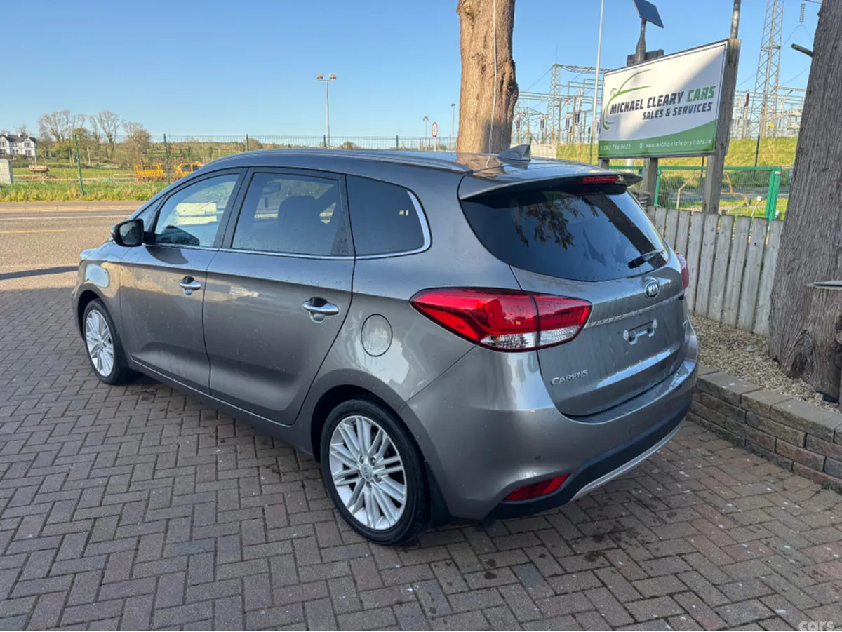 Kia Carens Estate, Diesel, 2018, Grey