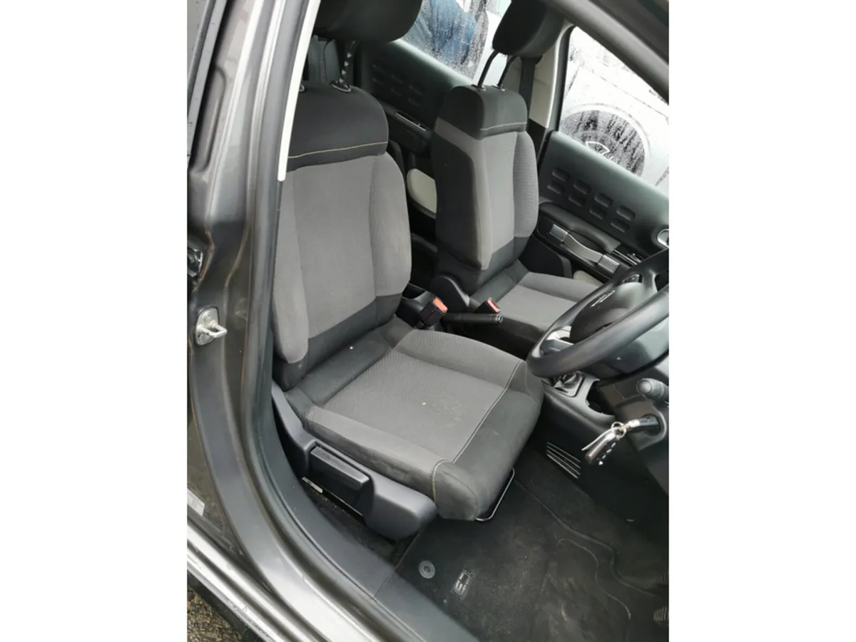 Citroen C3 Hatchback, Petrol, 2019, Grey