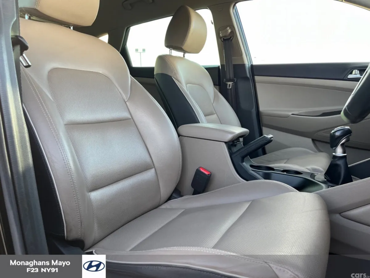Hyundai Tucson MPV, Diesel, 2019, Black