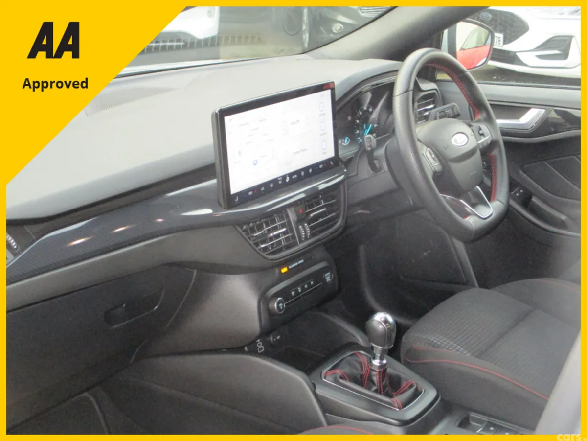 Ford Focus Hatchback, Petrol, 2023, Silver