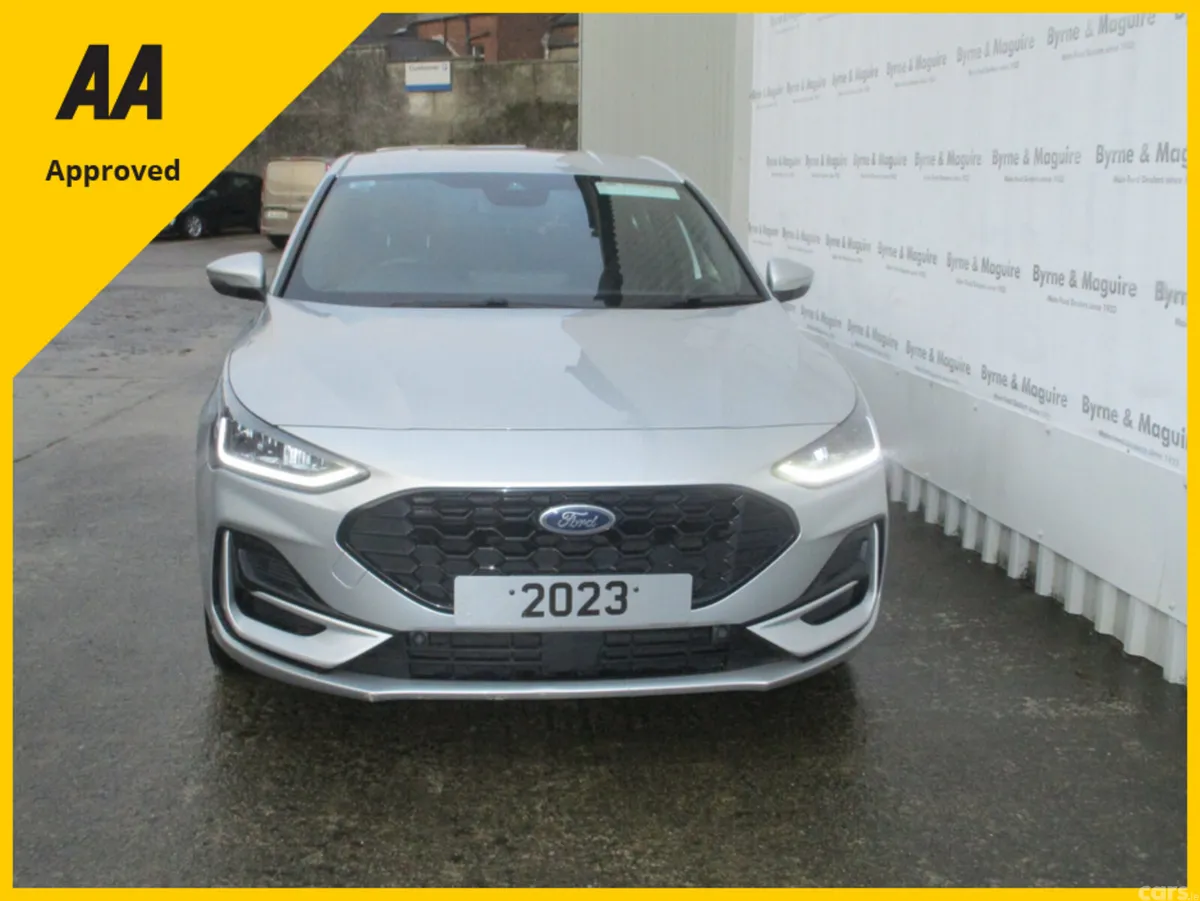Ford Focus Hatchback, Petrol, 2023, Silver