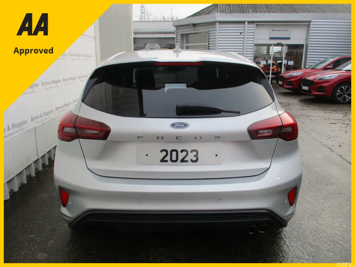 Ford Focus Hatchback, Petrol, 2023, Silver
