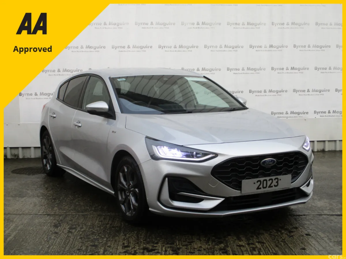 Ford Focus Hatchback, Petrol, 2023, Silver