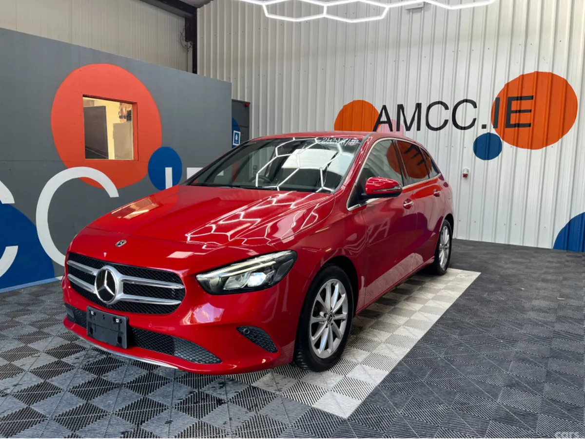 Mercedes-Benz B-Class MPV, Petrol, 2019, Red