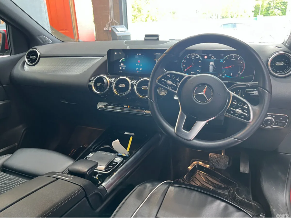 Mercedes-Benz B-Class MPV, Petrol, 2019, Red