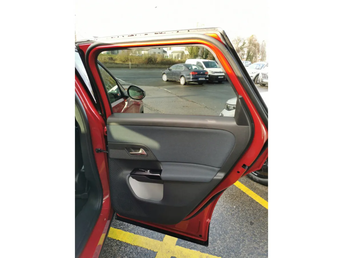 Citroen C5 Aircross Hatchback, Petrol, 2026, Red