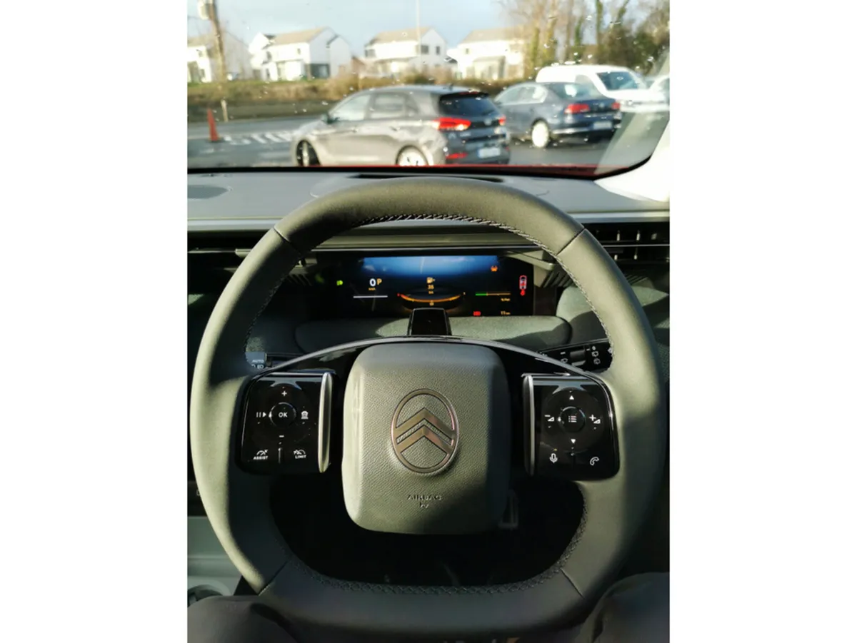 Citroen C5 Aircross Hatchback, Petrol, 2026, Red