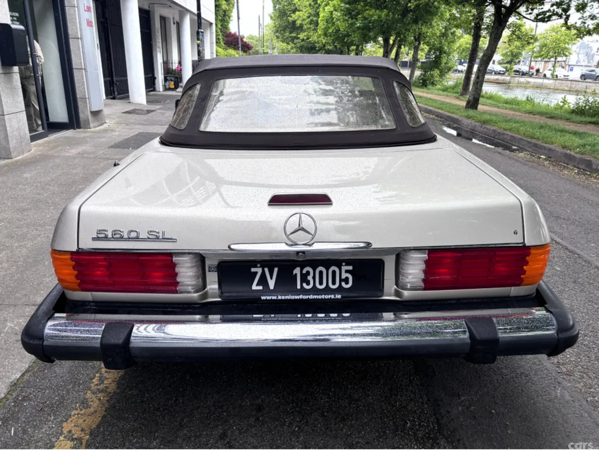 Mercedes-Benz SL-Class Coupe, Petrol, 1988, Gold