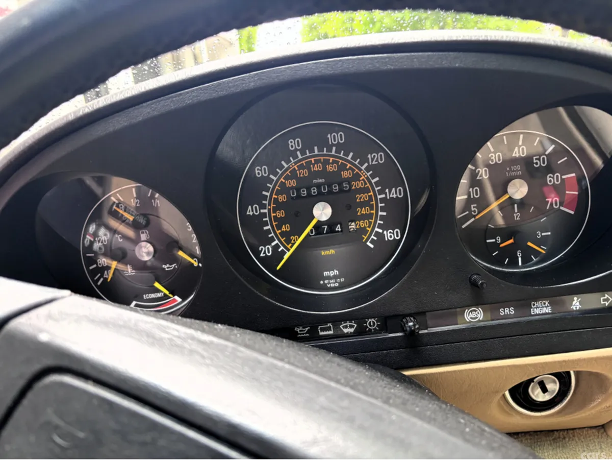 Mercedes-Benz SL-Class Coupe, Petrol, 1988, Gold