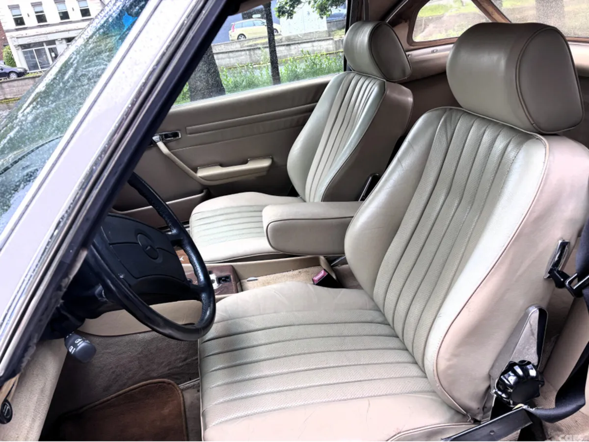 Mercedes-Benz SL-Class Coupe, Petrol, 1988, Gold