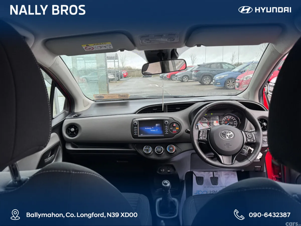 Toyota Yaris Hatchback, Petrol, 2019, Red