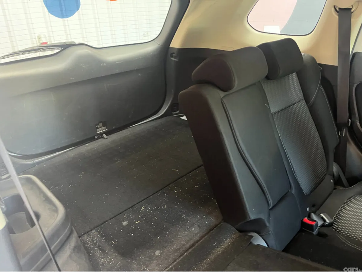 Mitsubishi Outlander SUV, Petrol Plug-in Hybrid, 2020, White