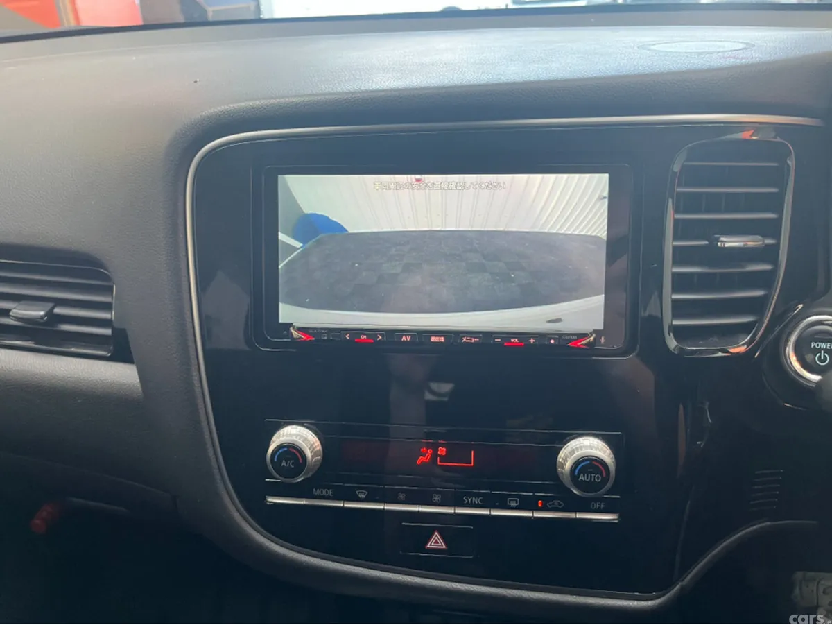 Mitsubishi Outlander SUV, Petrol Plug-in Hybrid, 2020, White