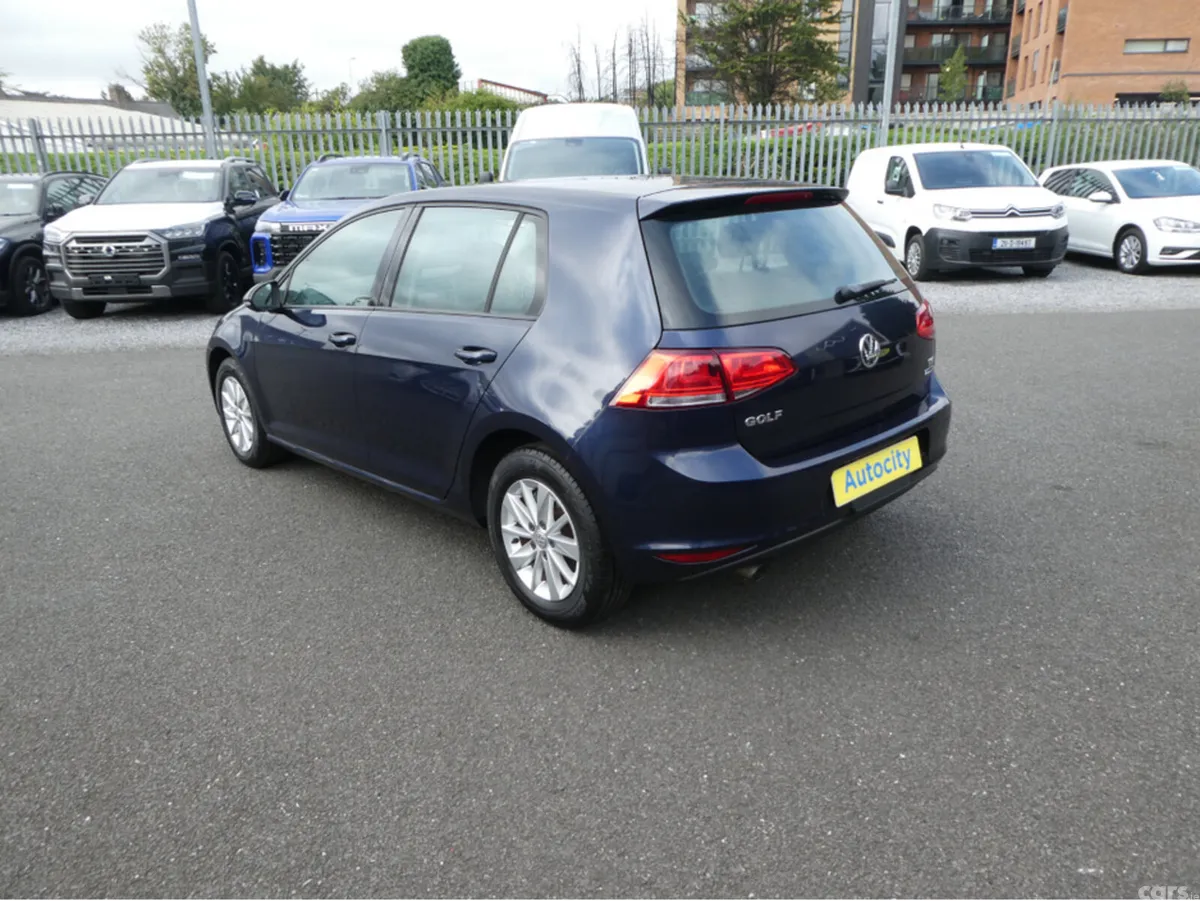 Volkswagen Golf Hatchback, Petrol, 2015, Blue