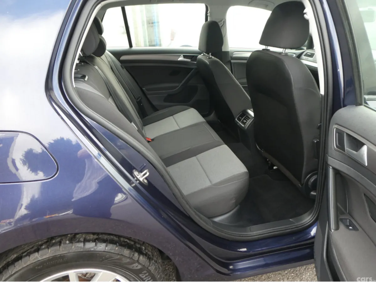 Volkswagen Golf Hatchback, Petrol, 2015, Blue