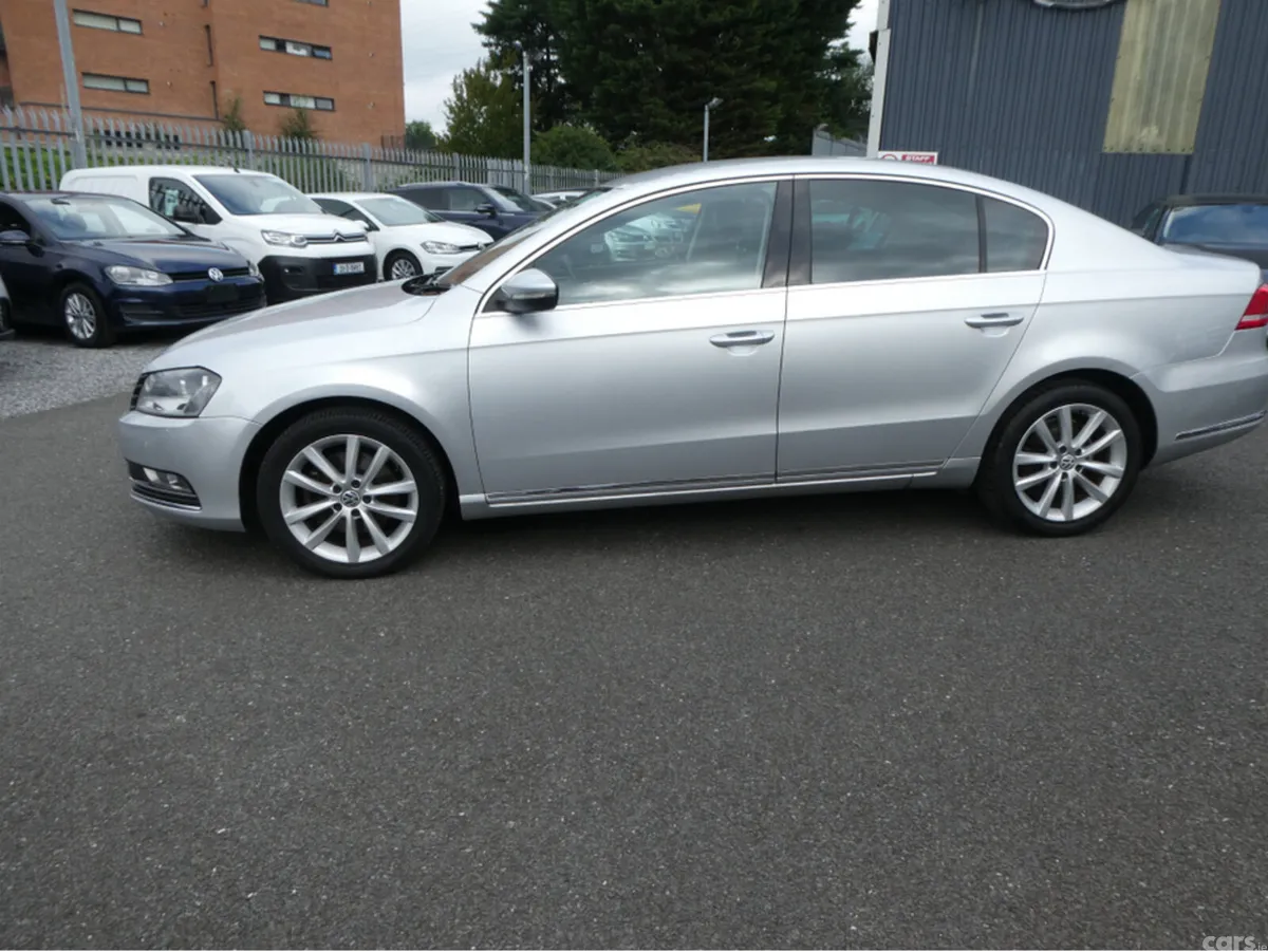 Volkswagen Passat Saloon, Diesel, 2013, Silver