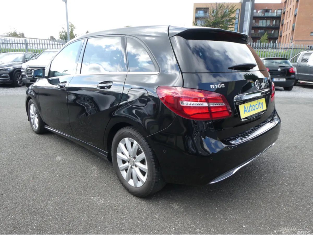 Mercedes-Benz B-Class Hatchback, Petrol, 2016, Black