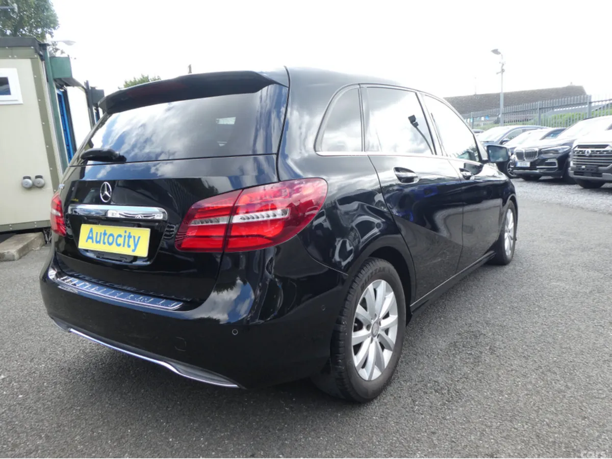 Mercedes-Benz B-Class Hatchback, Petrol, 2016, Black