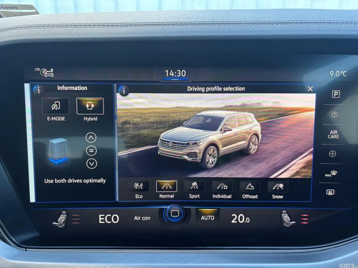 Volkswagen Touareg SUV, Petrol Plug-in Hybrid, 2022, Grey