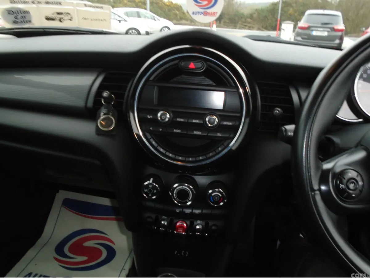 Mini Cooper Hatchback, Diesel, 2014, White