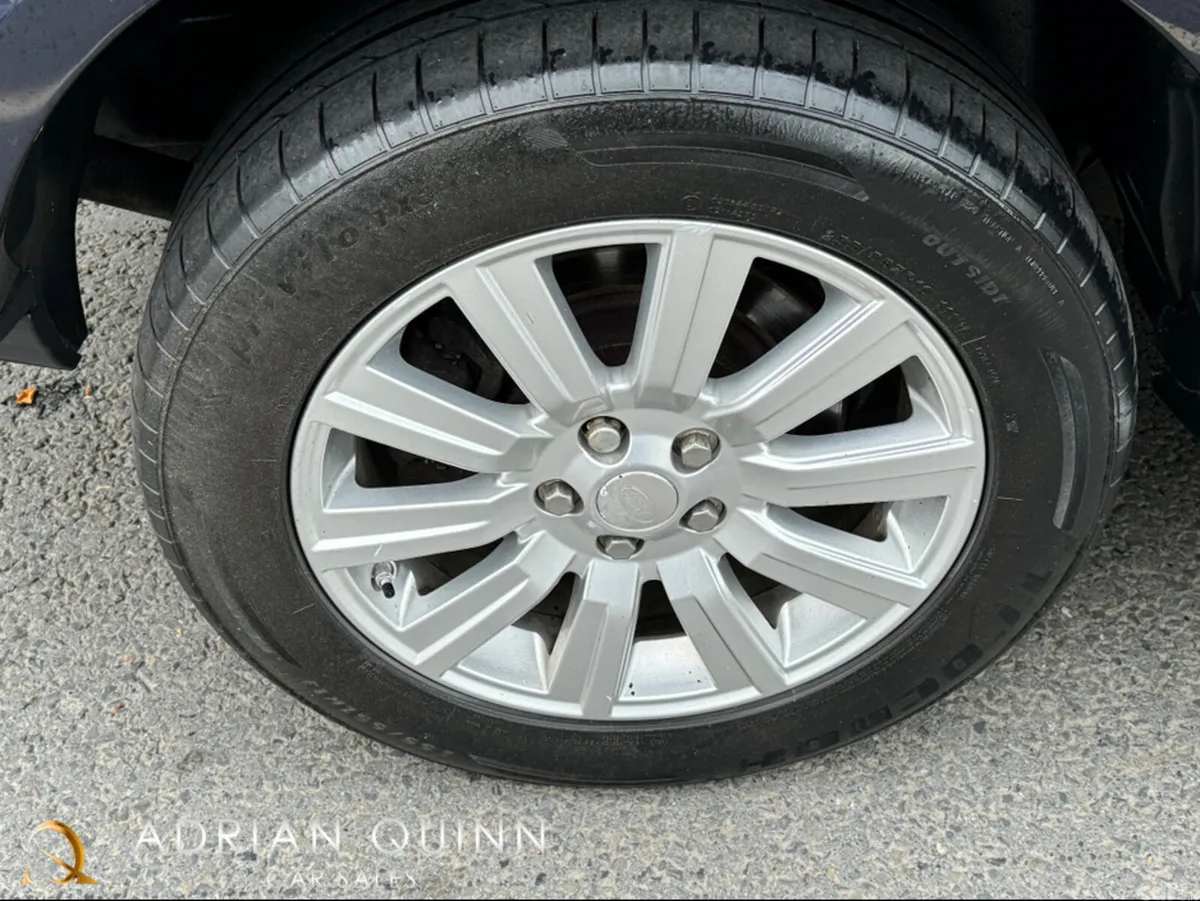 Land Rover Discovery SUV, Diesel, 2014, Blue