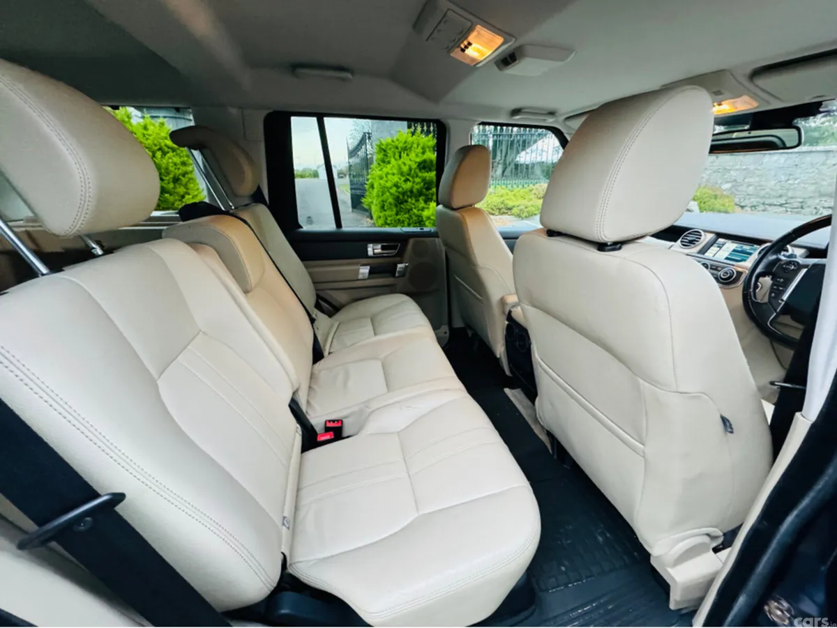 Land Rover Discovery SUV, Diesel, 2014, Blue