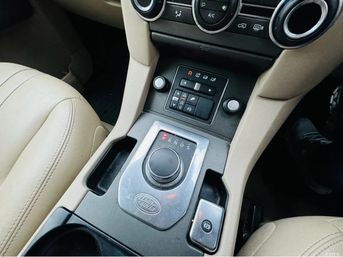 Land Rover Discovery SUV, Diesel, 2014, Blue