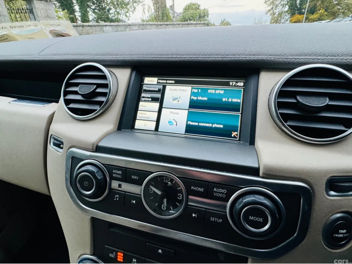 Land Rover Discovery SUV, Diesel, 2014, Blue