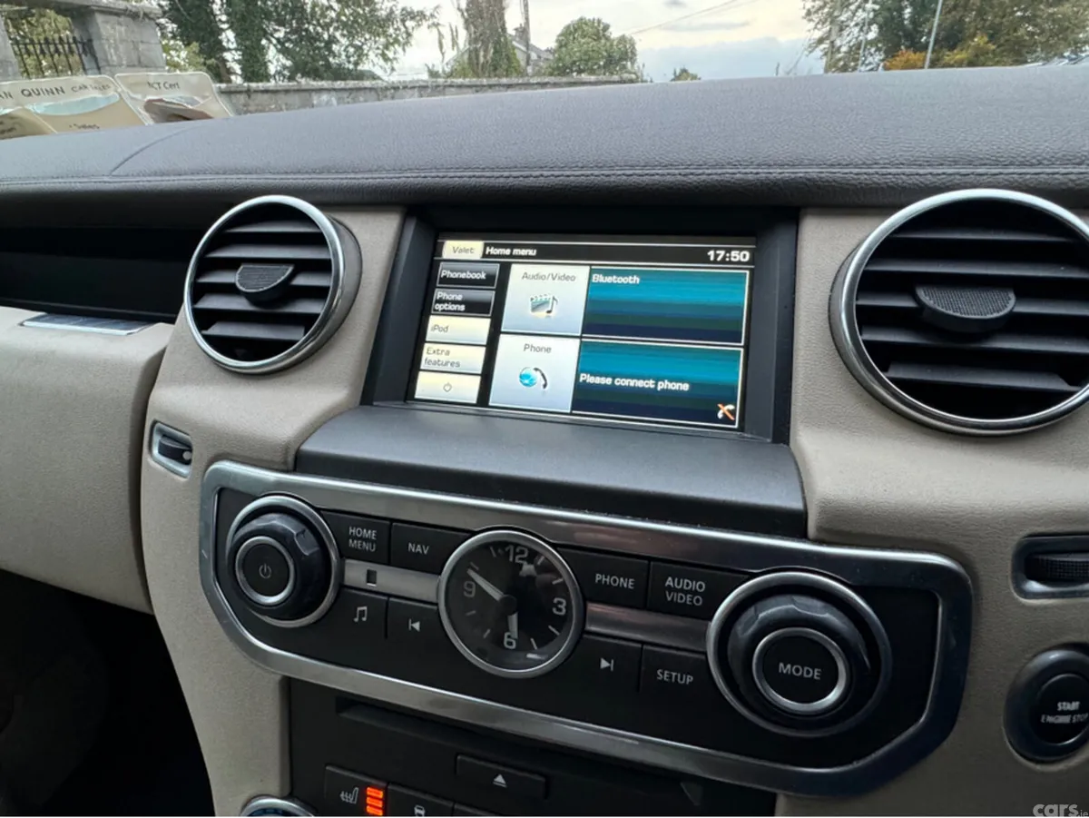 Land Rover Discovery SUV, Diesel, 2014, Blue