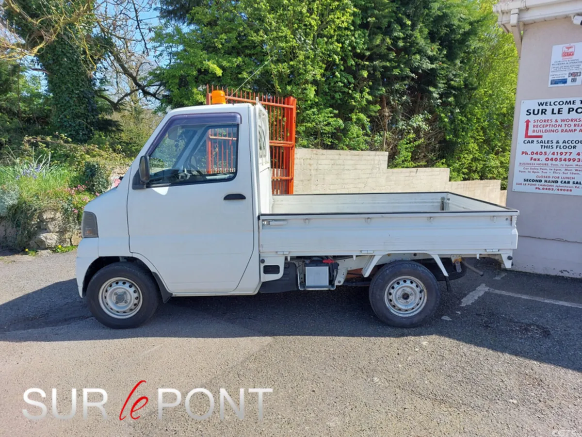 Mitsubishi Other Pick Up, Petrol, 2004, White