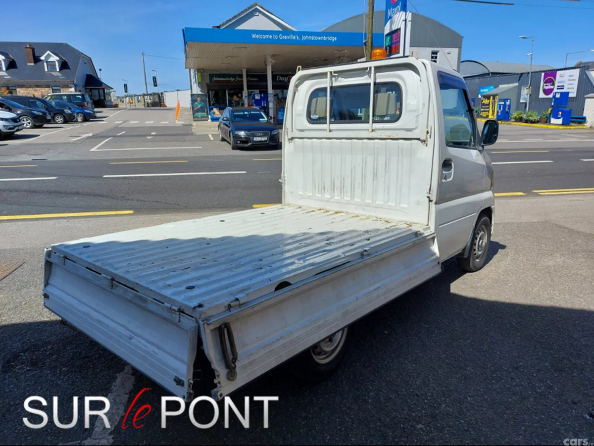 Mitsubishi Other Pick Up, Petrol, 2004, White