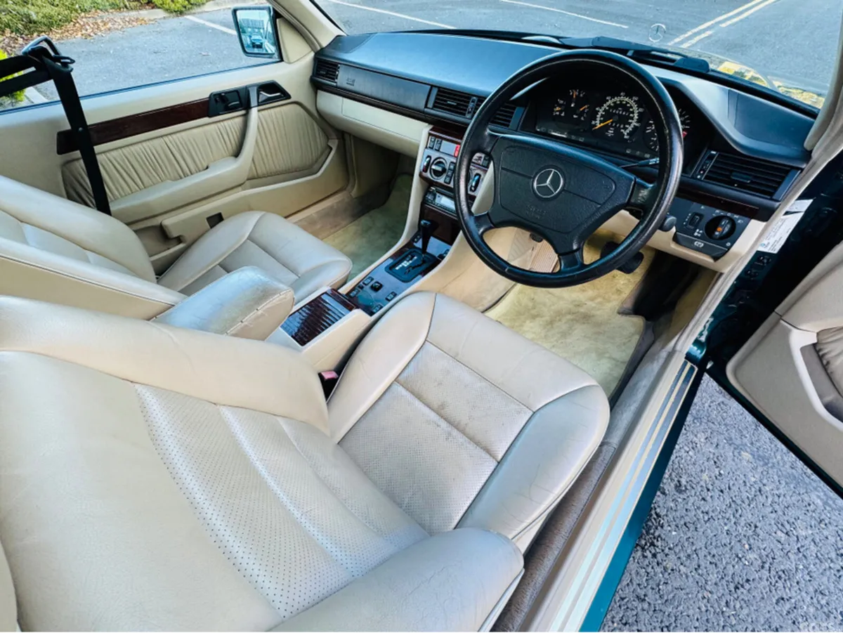Mercedes-Benz E-Class Coupe, Petrol, 1995, Green