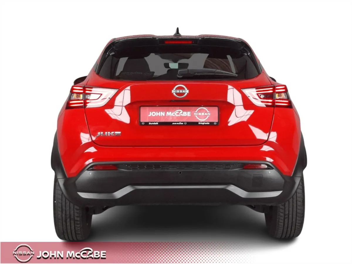 Nissan Juke MPV, Petrol, 2025, Red