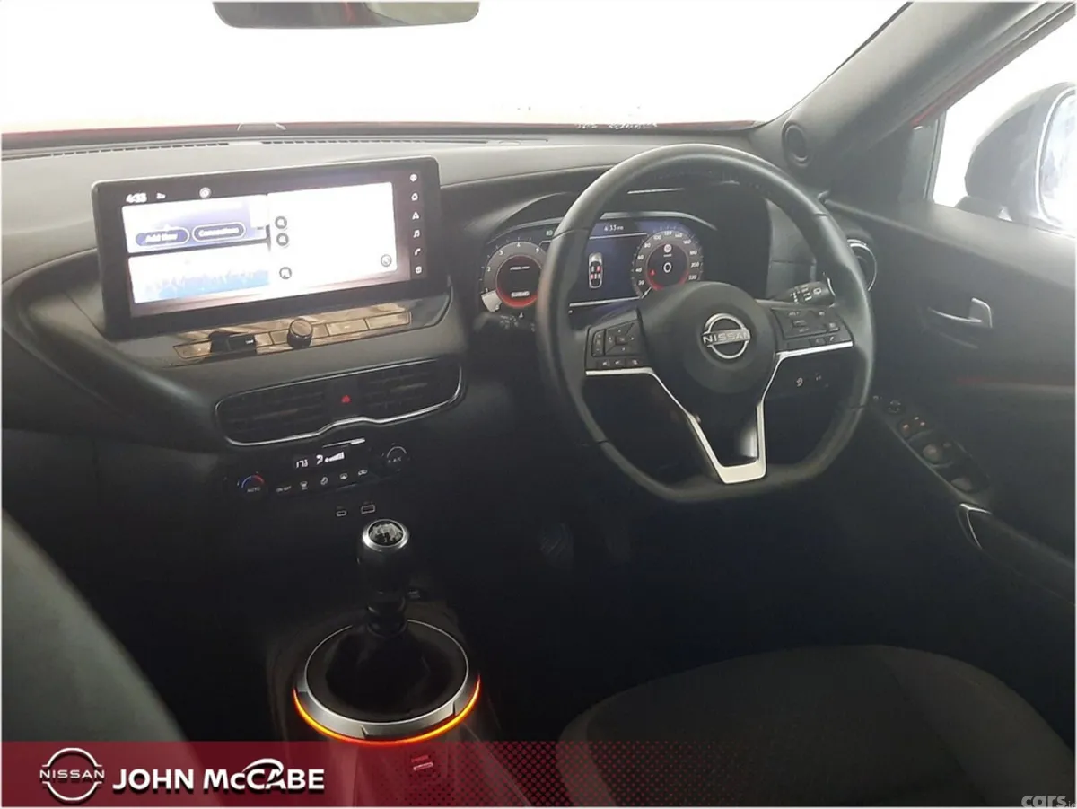 Nissan Juke MPV, Petrol, 2025, Red
