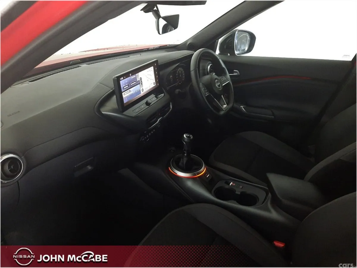 Nissan Juke MPV, Petrol, 2025, Red