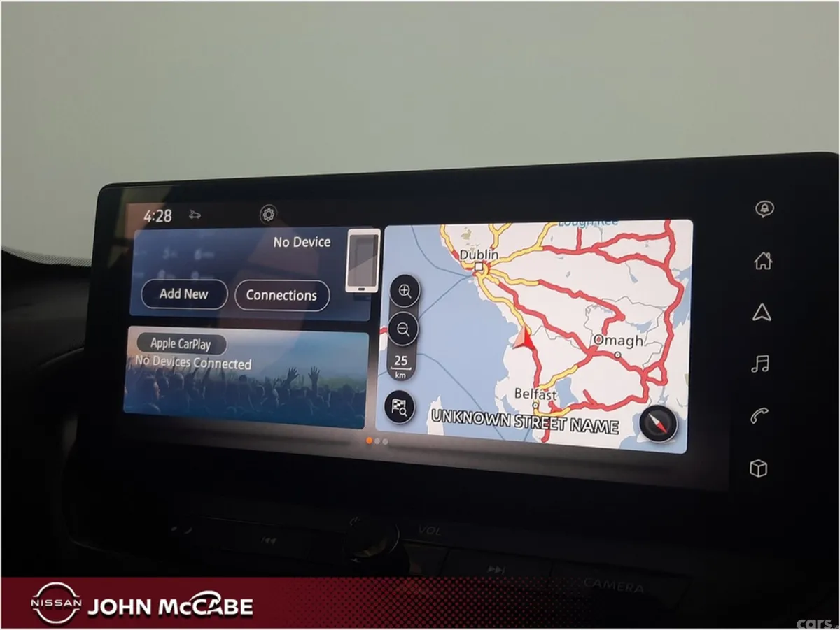 Nissan Juke MPV, Petrol, 2025, Red