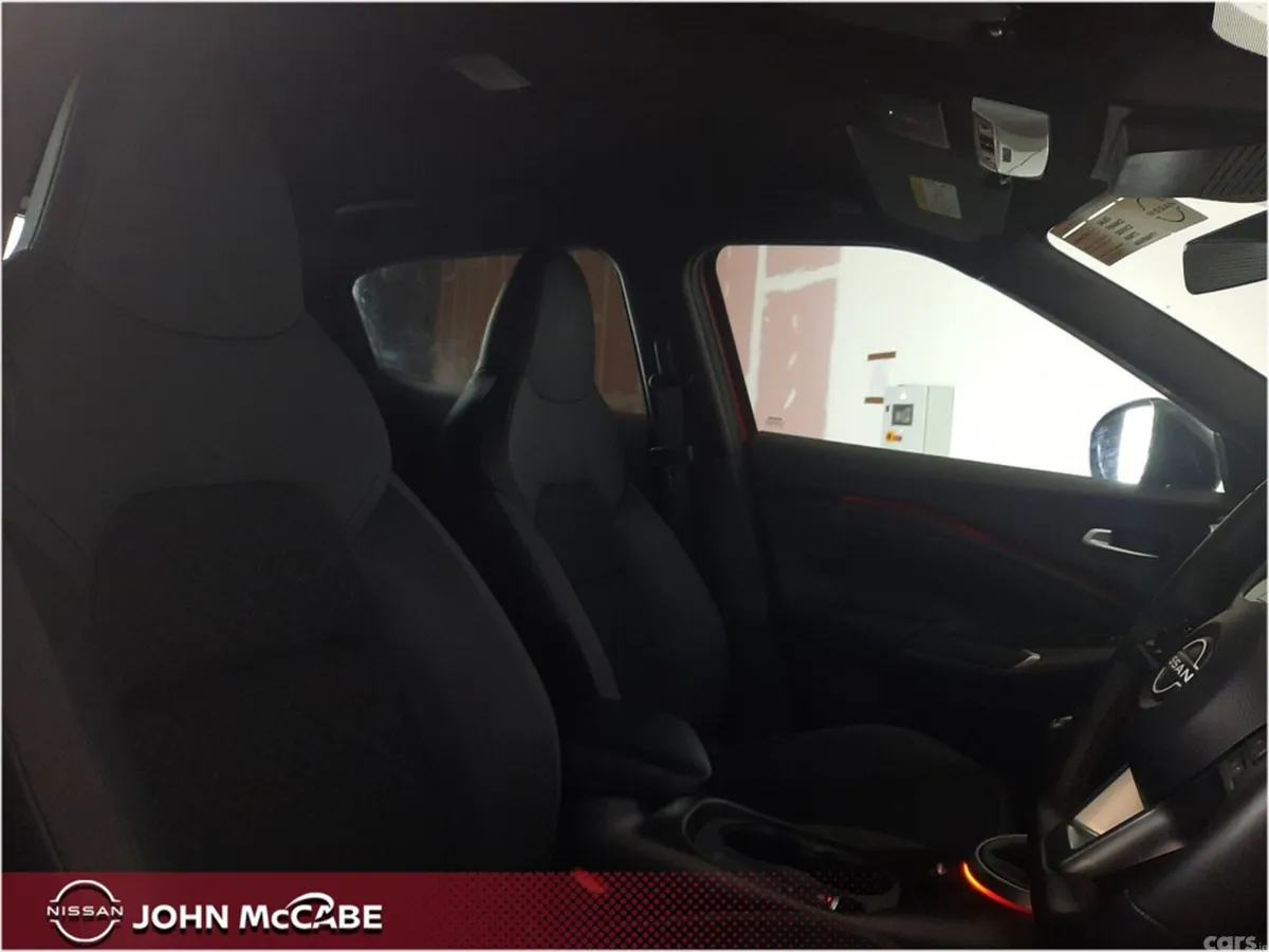 Nissan Juke MPV, Petrol, 2025, Red