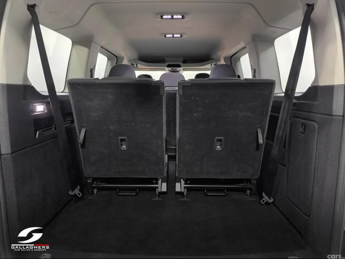 Volkswagen Caddy Maxi Life MPV, Diesel, 2023, Grey